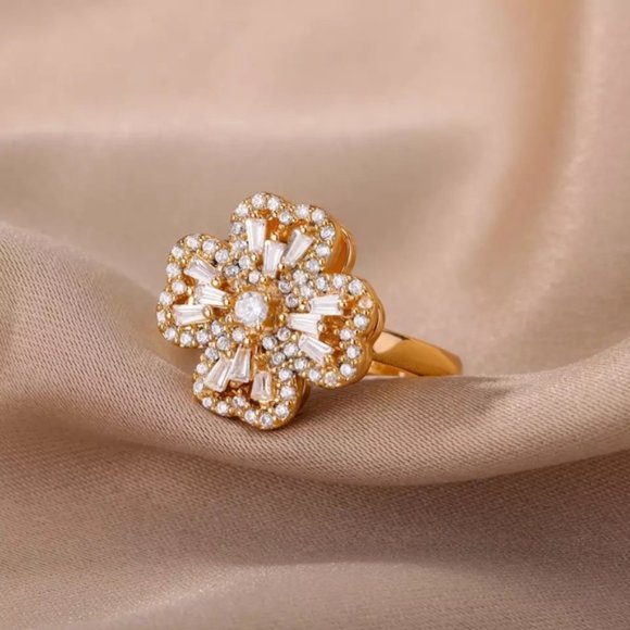 Gold Plated Rotating Four Clover Adjustable Ring - Picture 10 of 11